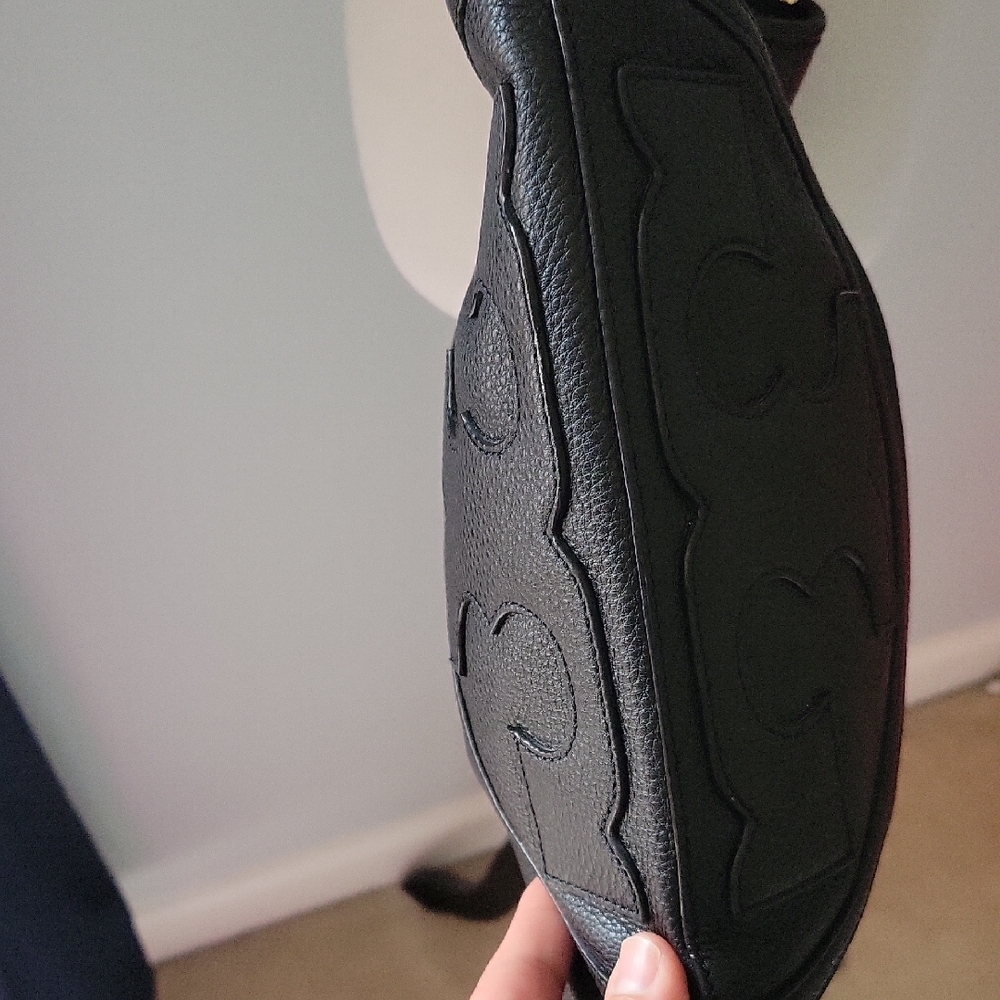 Tory Burch Black Leather Strap with Gold Accent - Picture 3 of 7